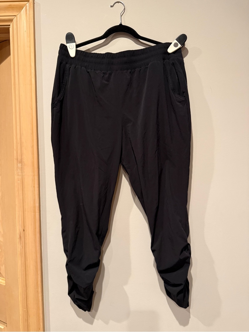 Prana Black Women's Jogger Sweatpants - Slim Athletic Fit